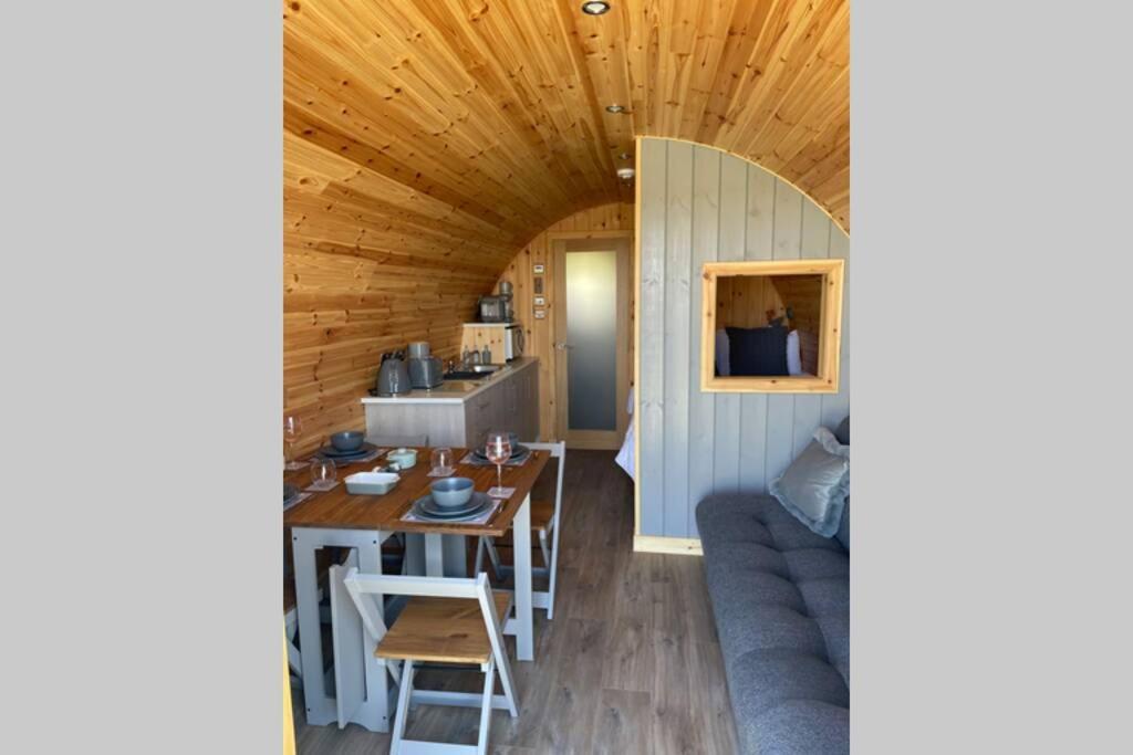 Allt Yelkie Pod Dha, Earlish Buitenkant foto
